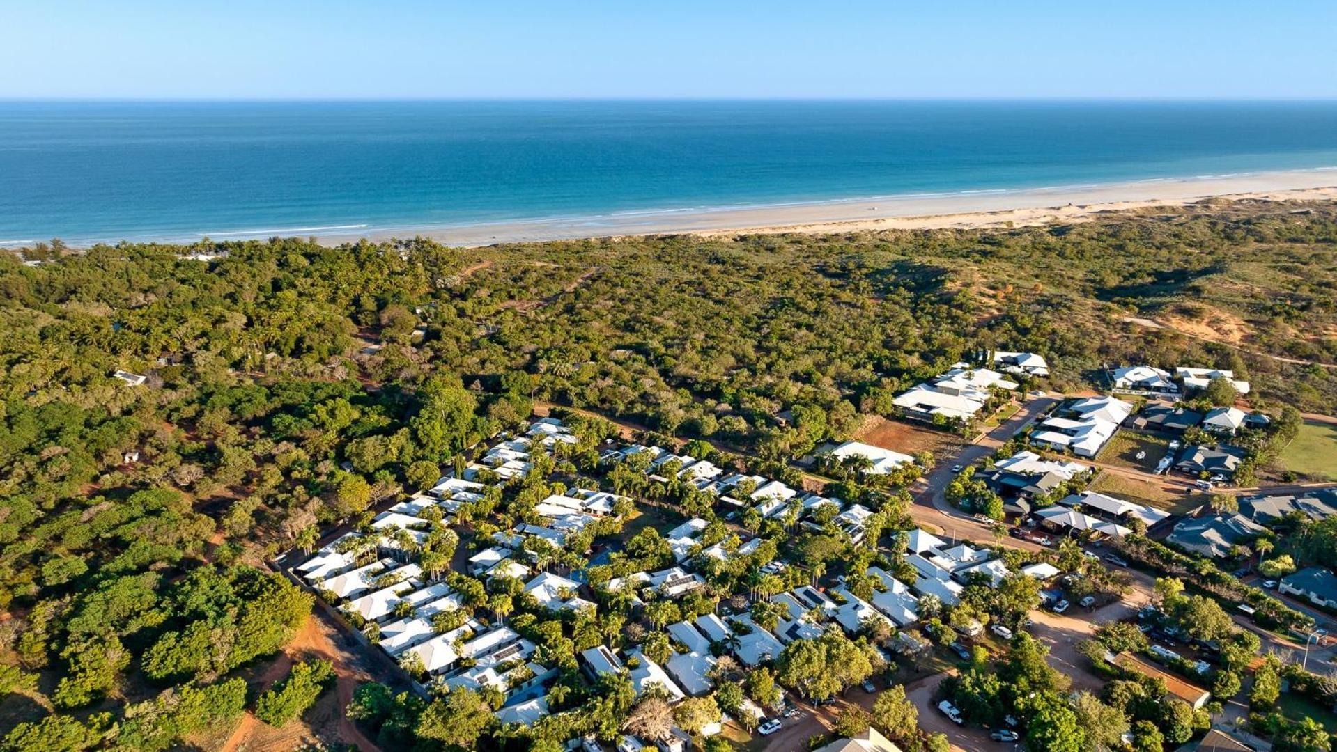 The Pearle Of Cable Beach Broome Exterior photo