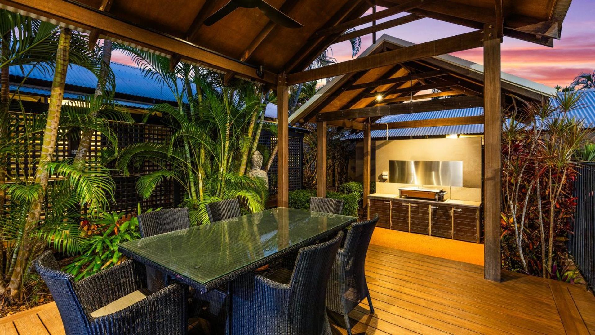 The Pearle Of Cable Beach Broome Exterior photo